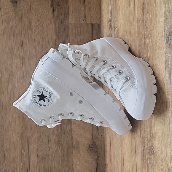 Converse high top Brand new in the box. - Picture 2 of 11